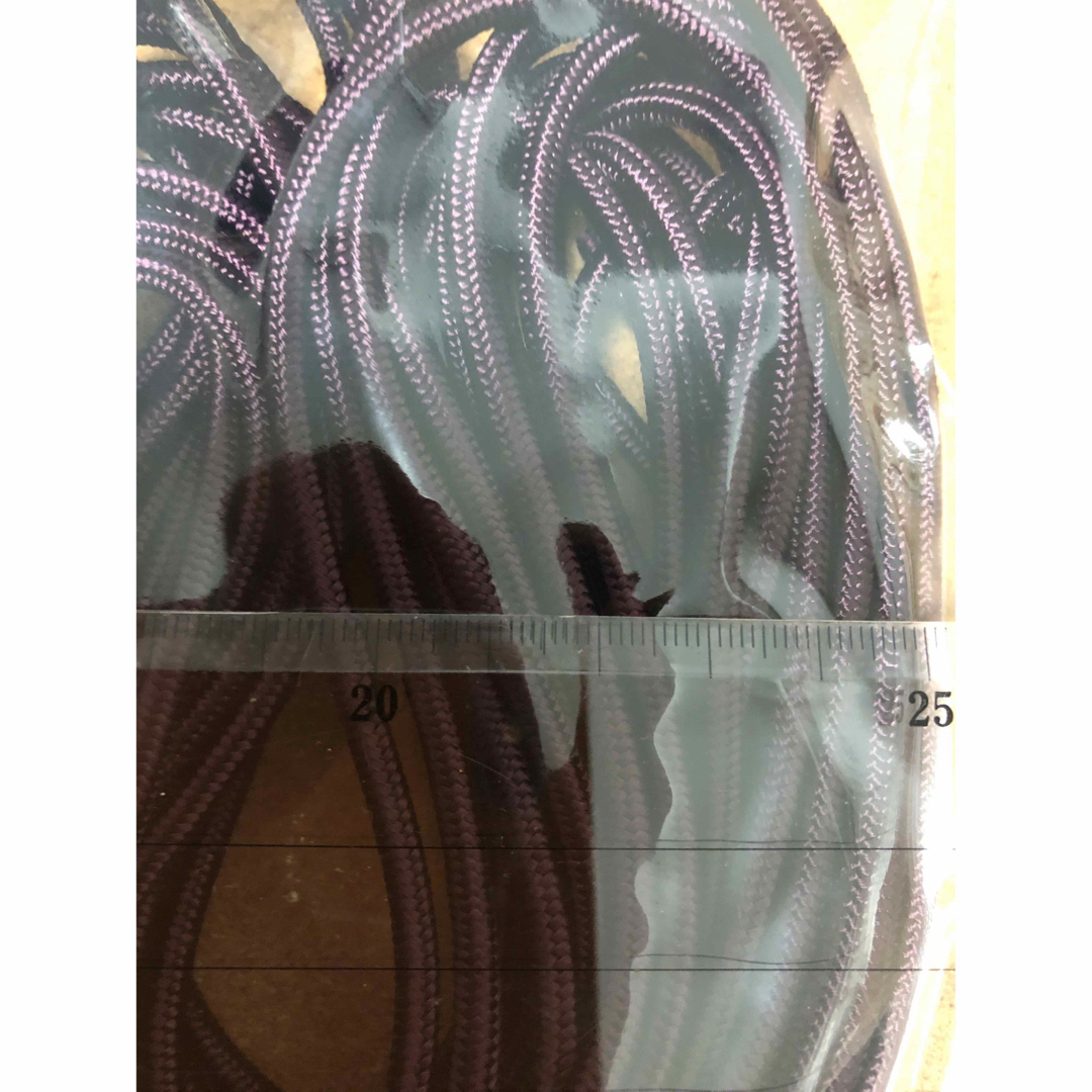 希少 人絹芯入   飾り結び紐    丸紐    タップリ 長さ　　 約10m  ハンドメイドの素材/材料(各種パーツ)の商品写真