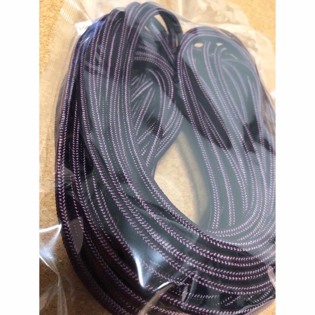 希少 人絹芯入   飾り結び紐    丸紐    タップリ 長さ　　 約10m  ハンドメイドの素材/材料(各種パーツ)の商品写真
