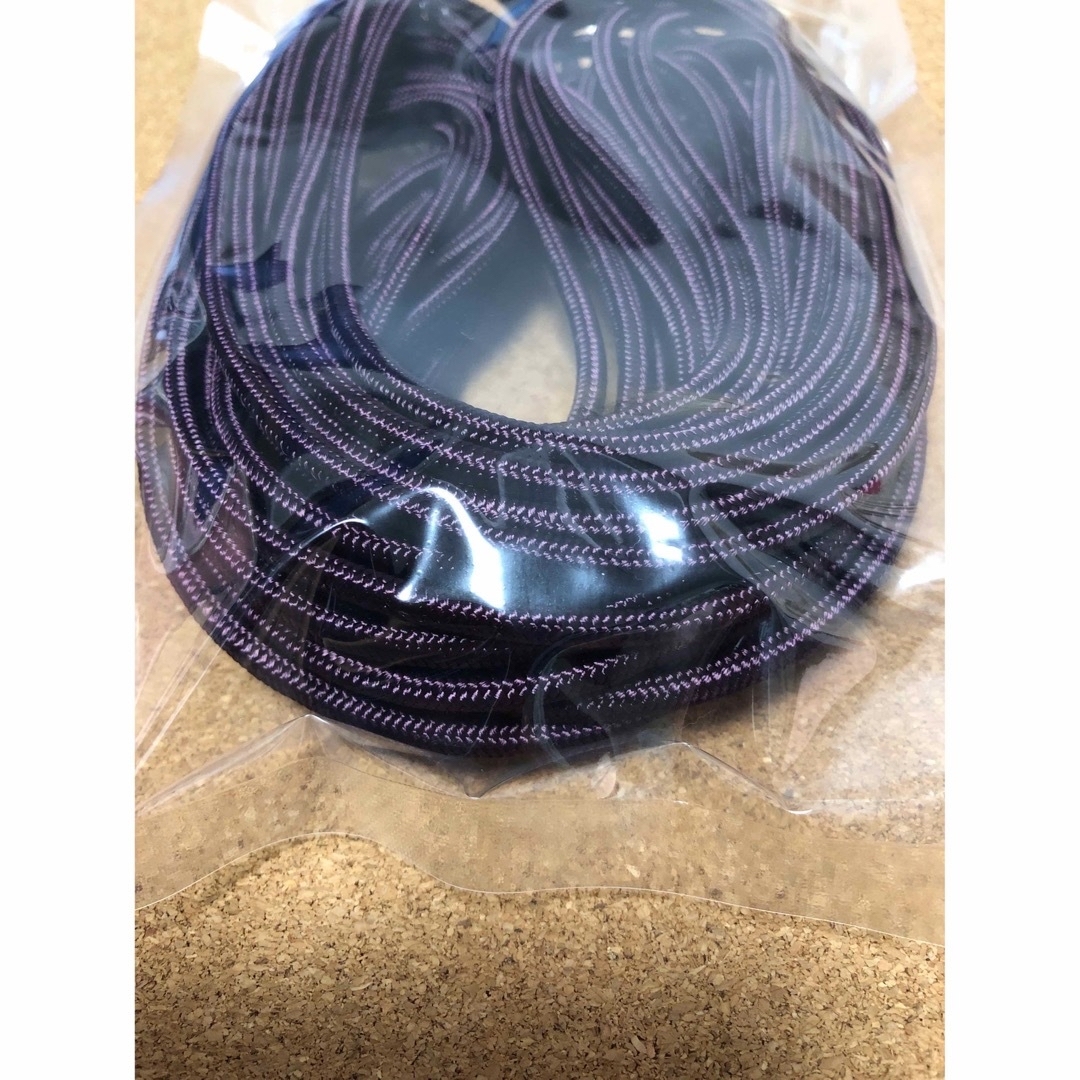 希少 人絹芯入   飾り結び紐    丸紐    長さ　　 約10m  ハンドメイドの素材/材料(各種パーツ)の商品写真