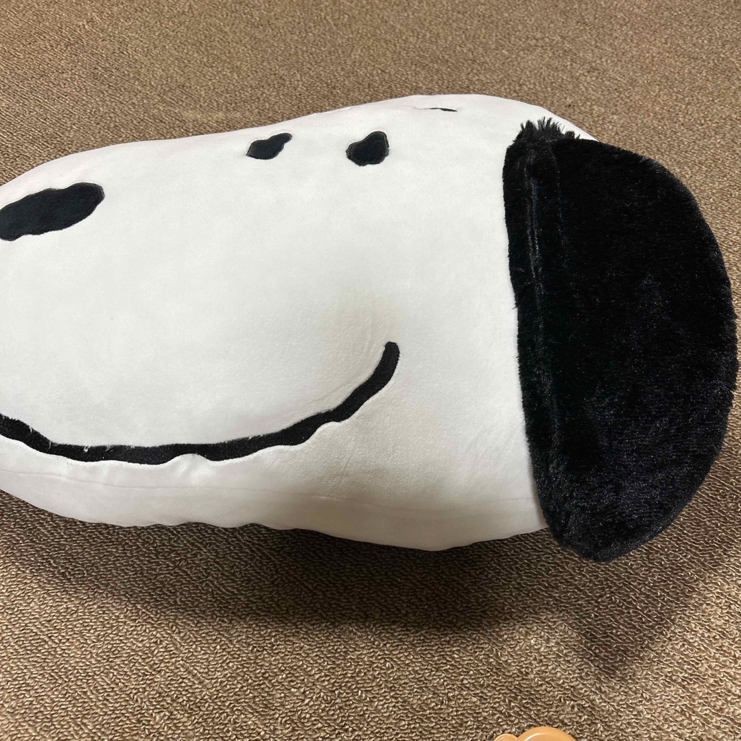 SNOOPY(スヌーピー)のスヌーピークッション インテリア/住まい/日用品のインテリア小物(クッション)の商品写真