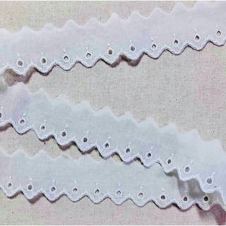 綿レース　山形　刺繍スカラップ　220cm