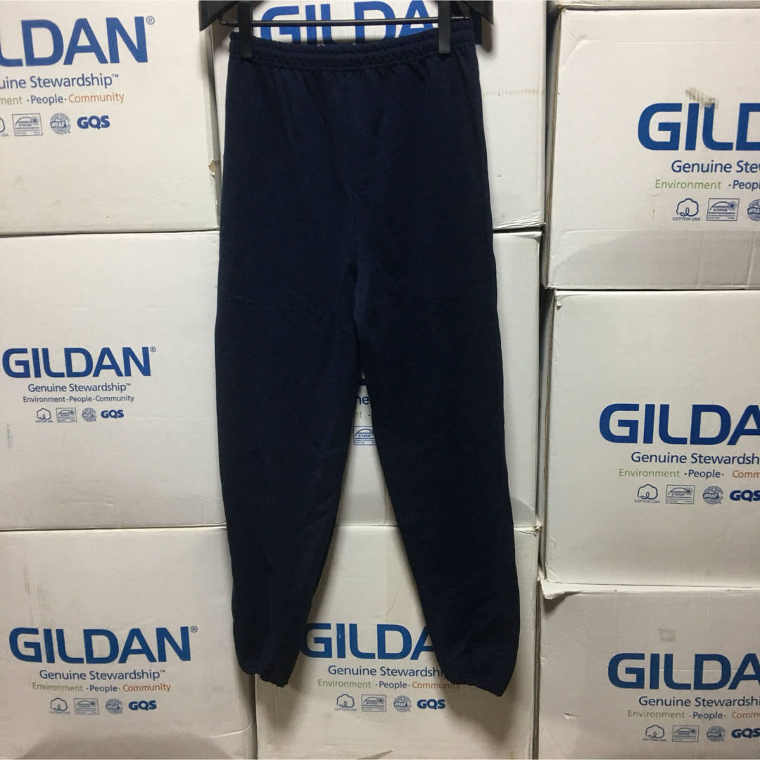 GILDAN(ギルタン)のGILDANギルダン☆スウェットパンツ☆ネイビー☆紺色☆Lサイズ メンズのパンツ(その他)の商品写真