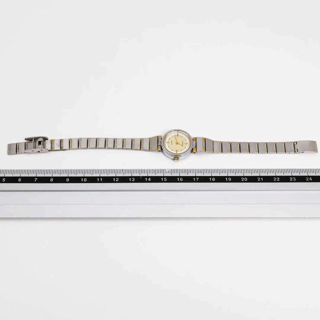 CASIO(カシオ)の《希少》CASIO 腕時計 ゴールド レディース クォーツ ヴィンテージ b レディースのファッション小物(腕時計)の商品写真