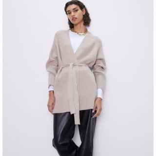 ザラ(ZARA)のZARA 新品 ベルト付き ニットカーディガン(カーディガン)