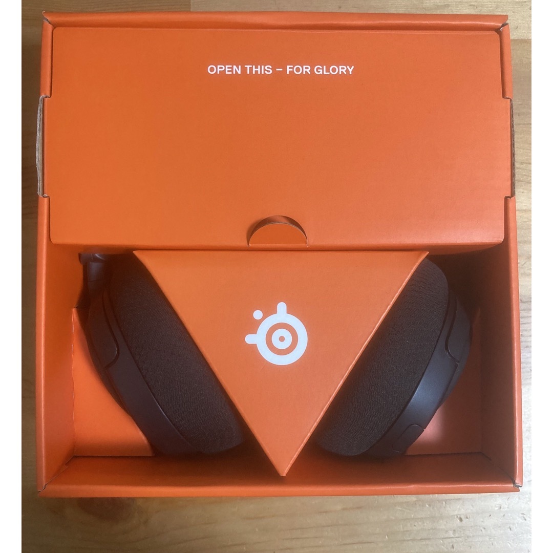 SteelSeries(スティールシリーズ)のsteelseries arctis nova 3  ゲーミングヘッドセット　 スマホ/家電/カメラのオーディオ機器(ヘッドフォン/イヤフォン)の商品写真