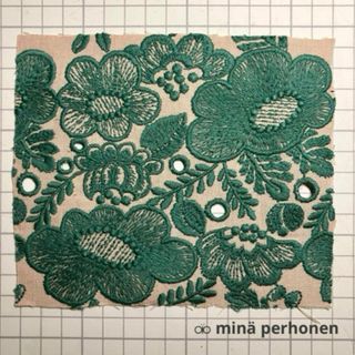 ミナペルホネン(mina perhonen)のミナペルホネン　mina perhonen ★ smile flower 完売♡(生地/糸)