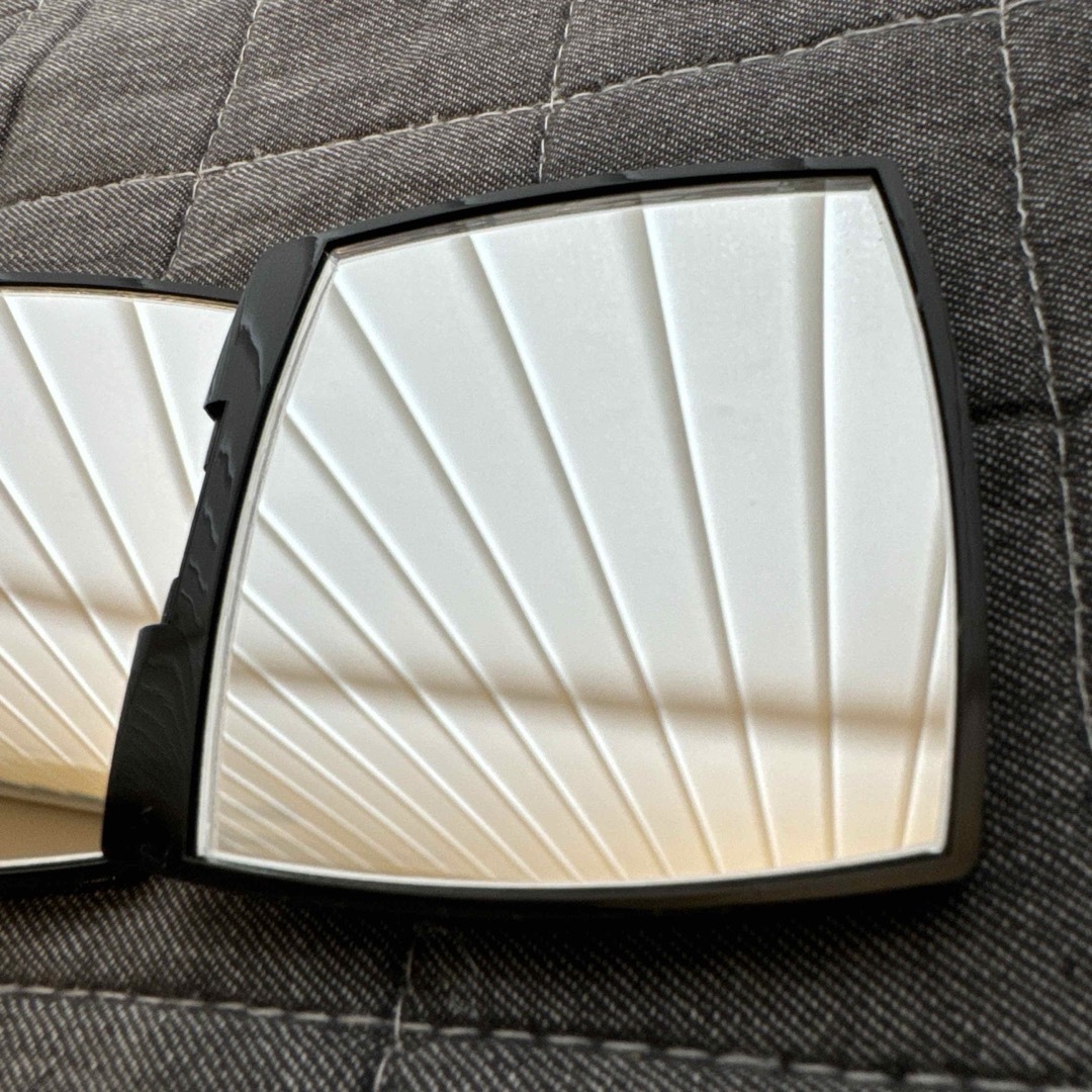 CHANEL(シャネル)のCHANEL シャネル ダブルコンパクトミラー 鏡 ブラック 黒 COCOマーク レディースのファッション小物(ミラー)の商品写真