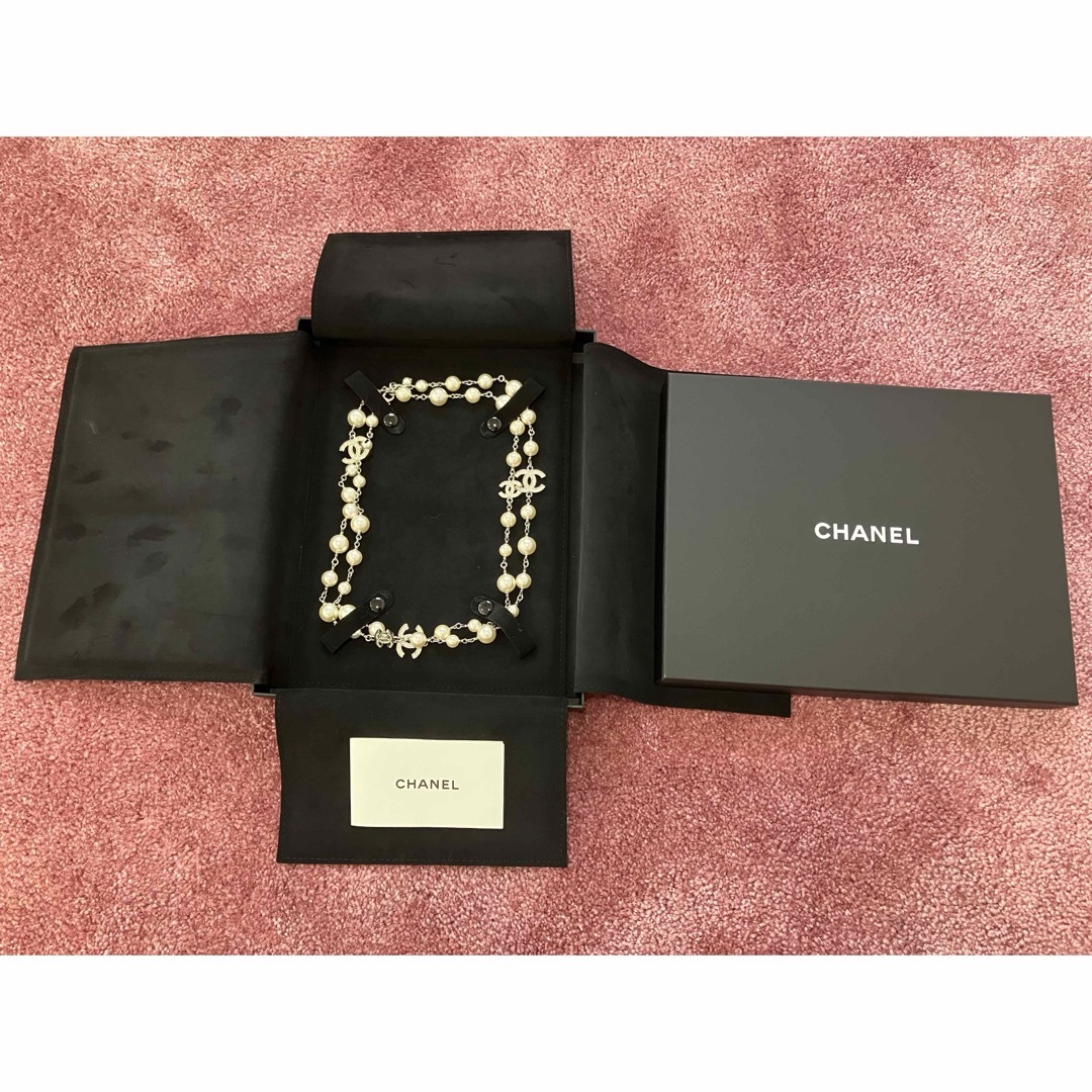 CHANEL(シャネル)のCHANEL パール　ビジュー　ロング　ネックレス レディースのアクセサリー(ネックレス)の商品写真