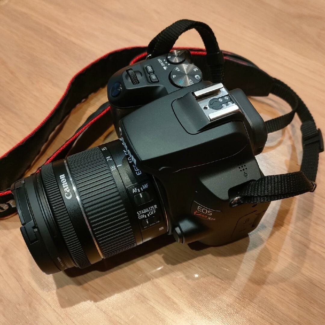 Canon(キヤノン)の【延長保証残4年付】キャノン EOS KISS  X10 スマホ/家電/カメラのカメラ(デジタル一眼)の商品写真