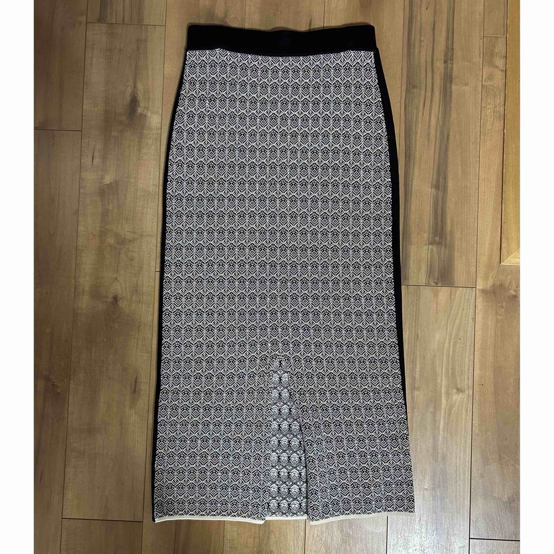 BEAUTY&YOUTH UNITED ARROWS(ビューティアンドユースユナイテッドアローズ)のタイトロングスカート レディースのスカート(ロングスカート)の商品写真