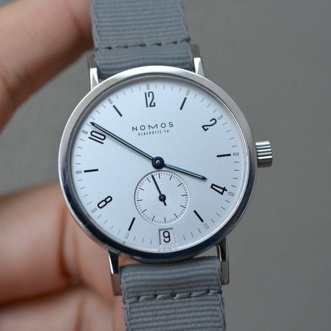 NOMOS(ノモス)のノモス タンジェント スポーツ デイト TS1B1S1 502【中古】 【送料無料】 メンズの時計(腕時計(アナログ))の商品写真