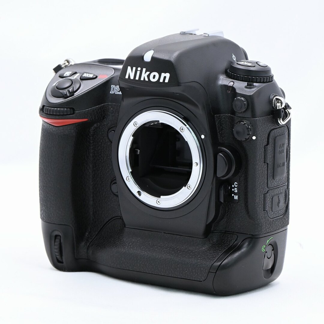 Nikon D2XS ボディ Nikon D2XS ボディ