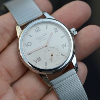 ノモス(NOMOS)のノモス クラブ ネオマティック キャンパス 749 CL130011W2CPM【中古】 【送料無料】(腕時計(アナログ))