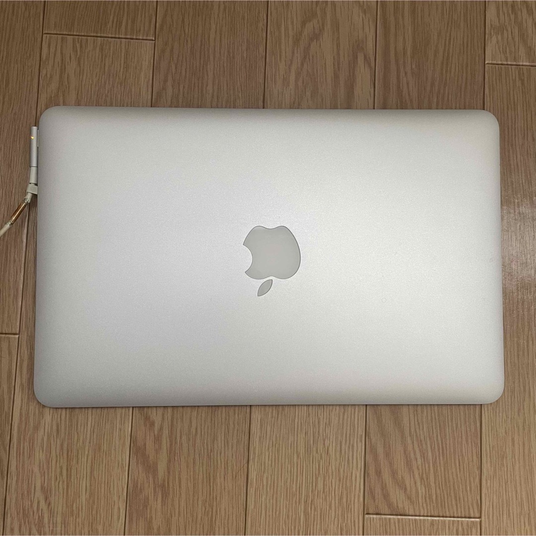 MacBook air (11-inch Mid 2011) MacBook air (11-inch Mid 2011)
