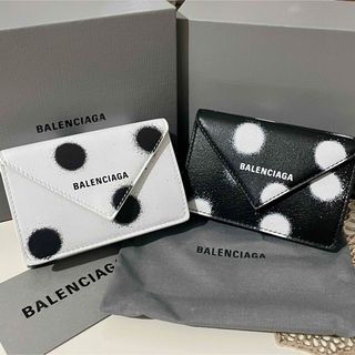 バレンシアガ(Balenciaga)のバレンシアガ　ペーパーミニウォレット ミニ財布　水玉ドット　ホワイト(財布)