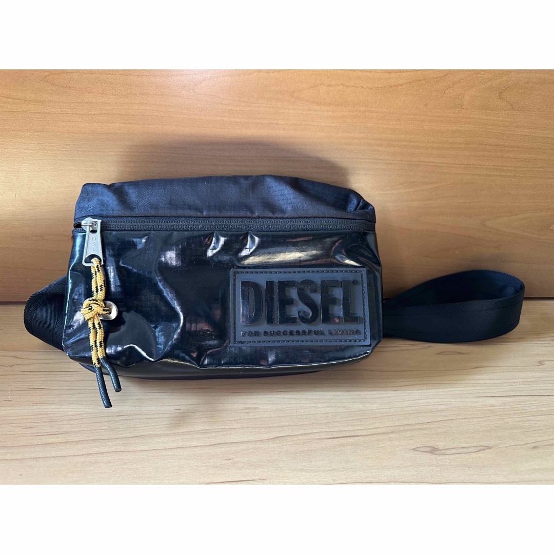 DIESEL(ディーゼル)のDIESEL ディーゼル　ボディバック　ウェストポーチ メンズのバッグ(ボディーバッグ)の商品写真