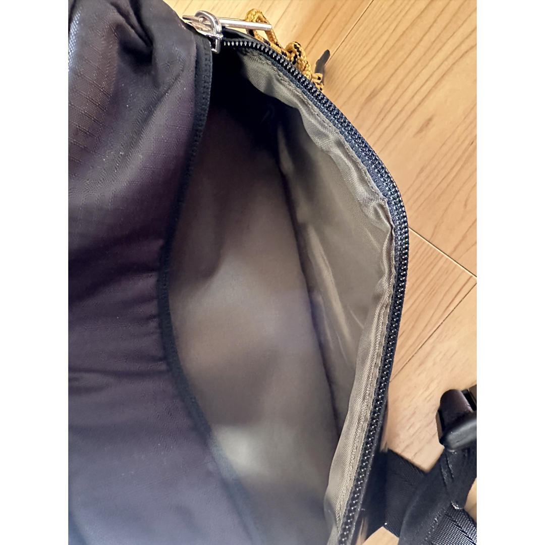 DIESEL(ディーゼル)のDIESEL ディーゼル　ボディバック　ウェストポーチ メンズのバッグ(ボディーバッグ)の商品写真