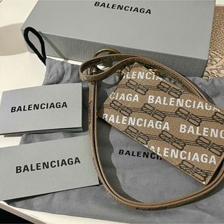 バレンシアガ(Balenciaga)のバレンシアガ　ストラップ付きコイン&カードホルダーBB Monogram(コインケース)