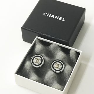 シャネル(CHANEL)の2018年モデル シャネル CHANEL D18B ココマーク ピアス/クリア ブラック アクセサリー【2400013722551】(ピアス)