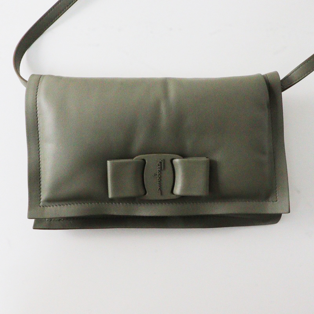 Salvatore Ferragamo - 極美品 サルヴァトーレフェラガモ Salvatore Ferragamo - 極美品 サルヴァトーレフェラガモ