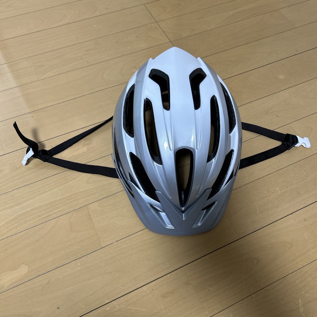 BELL(ベル)のBELL CREST 自転車用ヘルメット スポーツ/アウトドアの自転車(その他)の商品写真