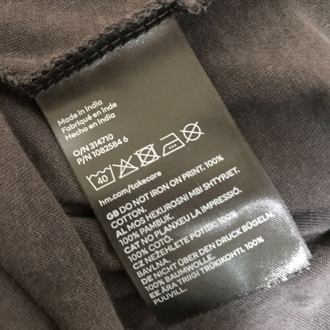 H&M(エイチアンドエム)のTシャツ レディースのトップス(Tシャツ(半袖/袖なし))の商品写真