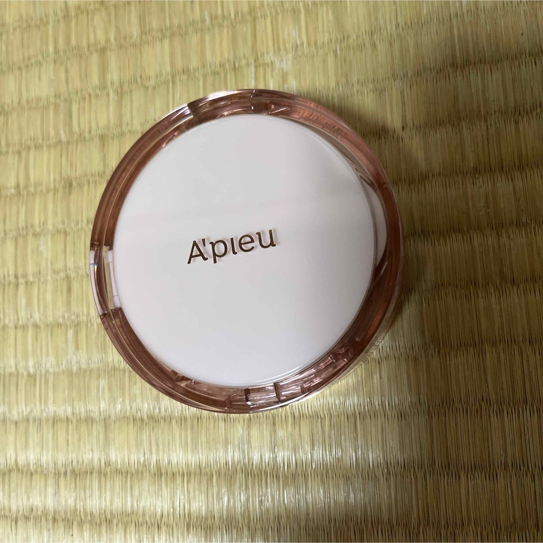 A'pieu(アピュー)のアピュー スキンケアウォーターロッククッション コスメ/美容のベースメイク/化粧品(ファンデーション)の商品写真