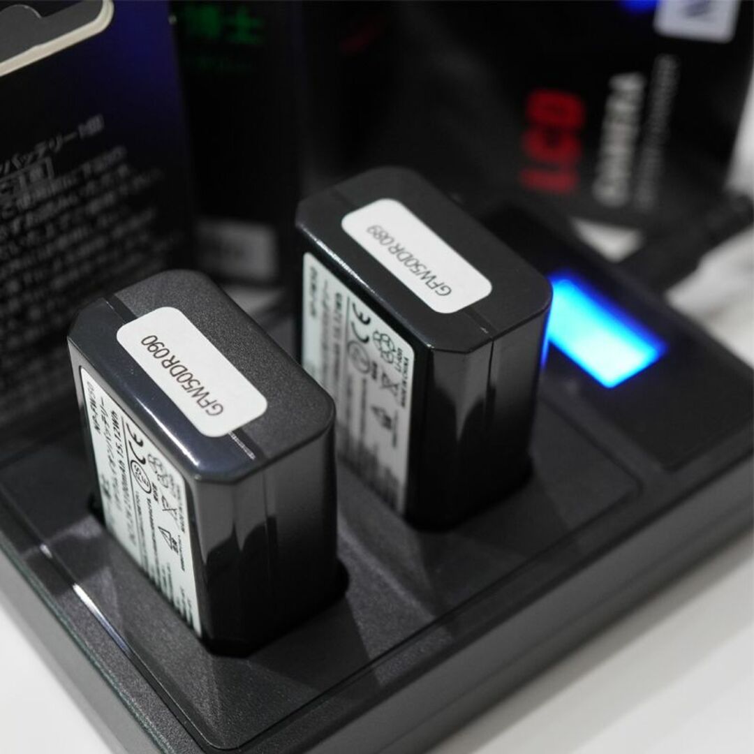 SONY(ソニー)のPSE認証2024年2月モデル NP-FW50 互換バッテリー2個+USB充電器 スマホ/家電/カメラのカメラ(デジタル一眼)の商品写真
