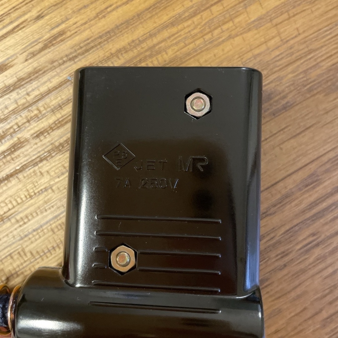 ニトリ - コタツ用の電源コード 電源ケーブル 7A 250Vの通販 by ニトリ - コタツ用の電源コード 電源ケーブル 7A 250Vの通販 by