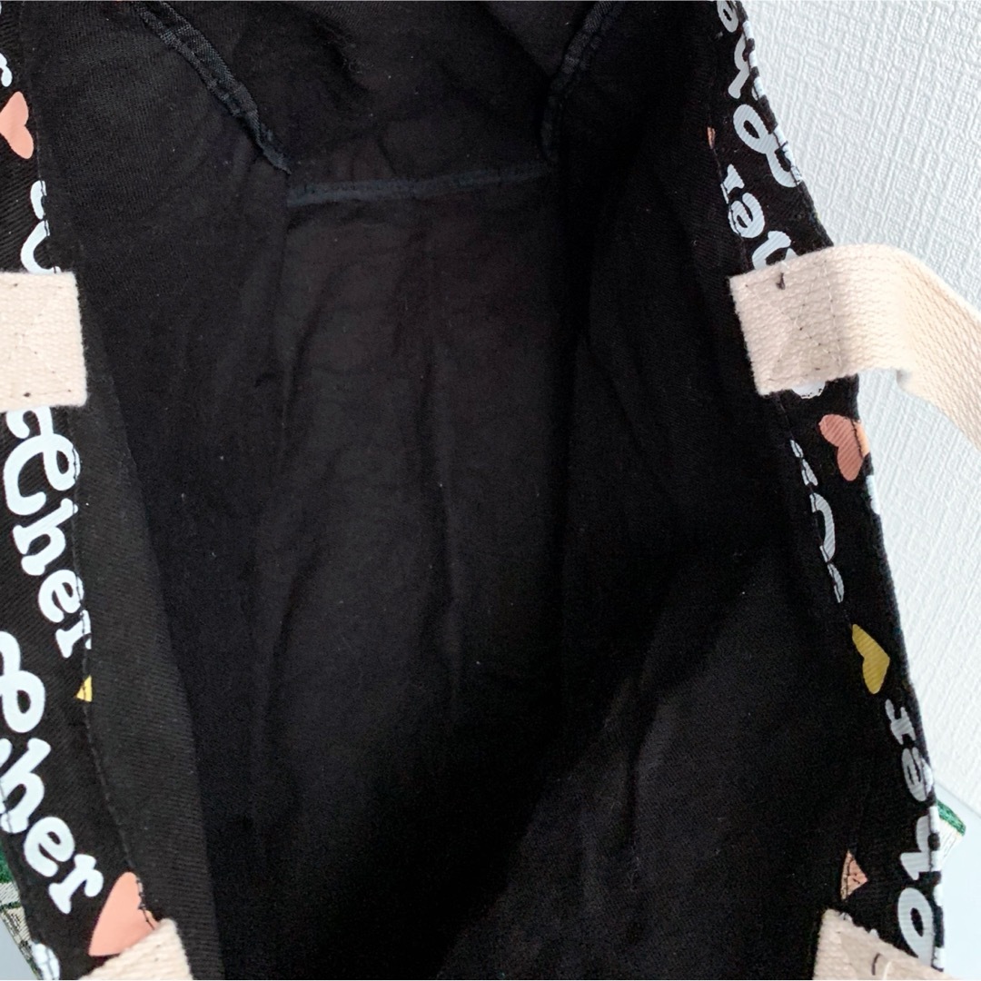 Cher(シェル)のムック本　Cherシェル　黒色キャンバスバッグ　 トートバック　A4サイズ可能！ レディースのバッグ(トートバッグ)の商品写真