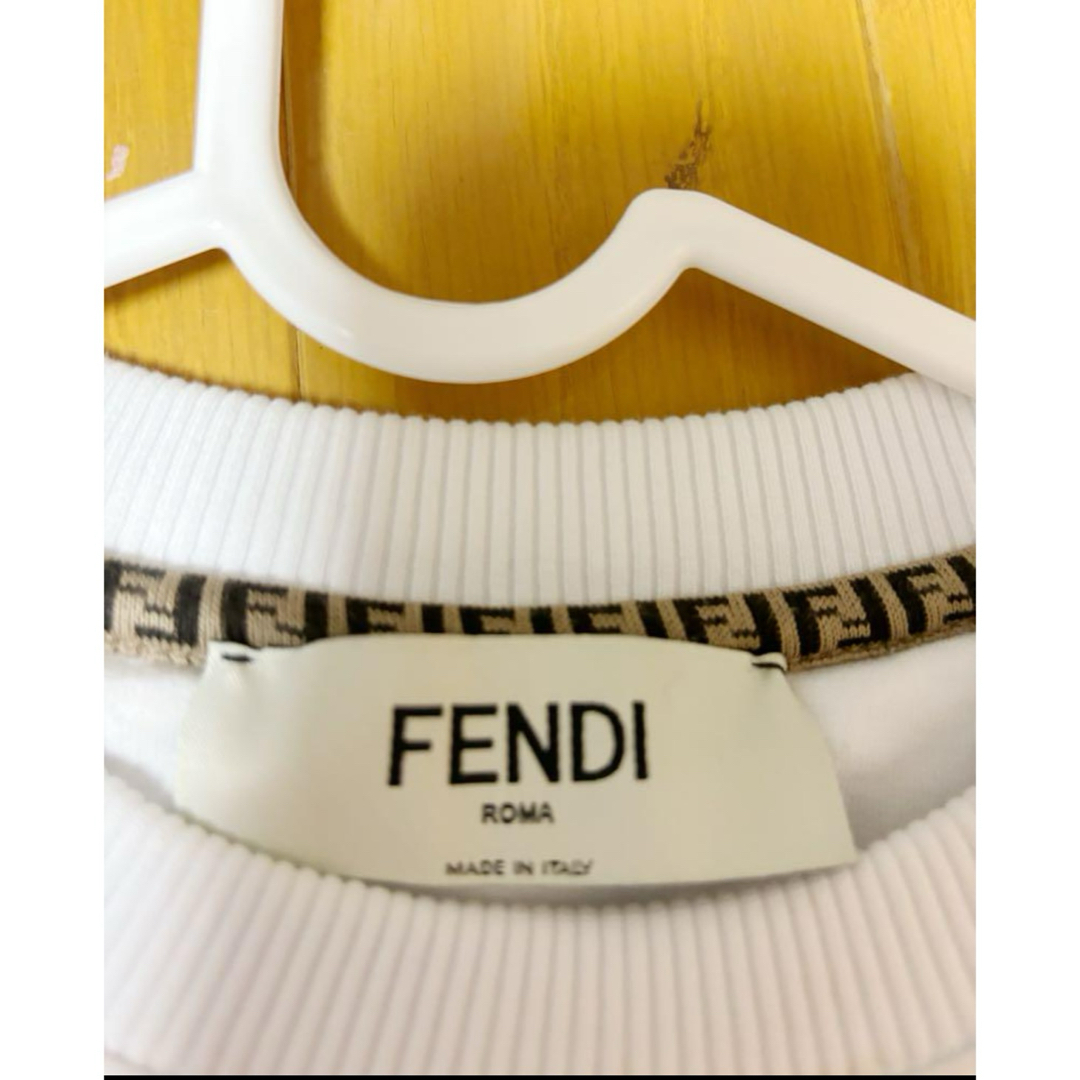 FENDI - FENDI 白トレーナー 最終値下げの通販 by 0706Aaaana's FENDI - FENDI 白トレーナー 最終値下げの通販 by 0706Aaaana's