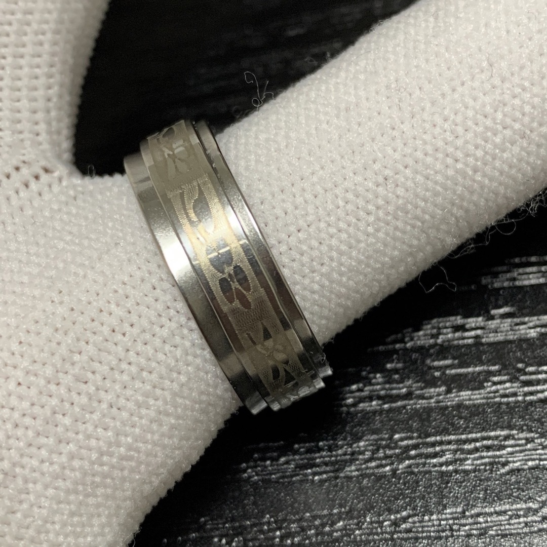 【r33】ステンレス　和風　梅の花　リング　指輪　シルバー　21号 メンズのアクセサリー(リング(指輪))の商品写真