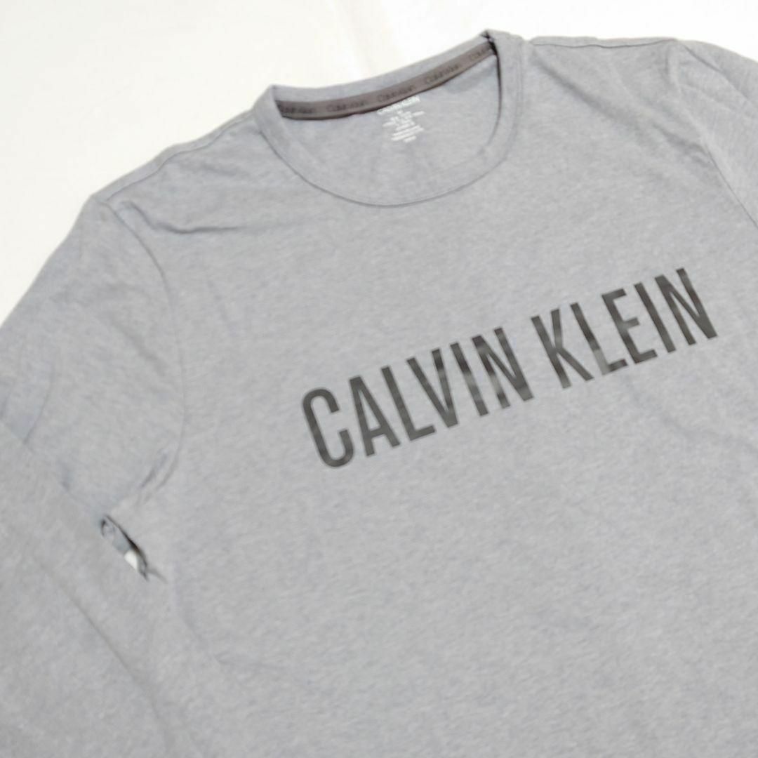 Calvin Klein(カルバンクライン)の【新品タグ付き】カルバンクライン スウェットシャツ M グレー メンズのトップス(Tシャツ/カットソー(七分/長袖))の商品写真