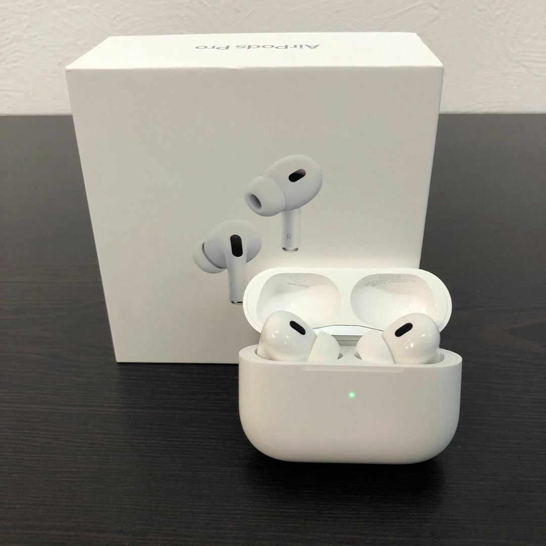 Apple(アップル)の【値下げ】AirPods Pro(第2世代/Lightning) スマホ/家電/カメラのオーディオ機器(ヘッドフォン/イヤフォン)の商品写真