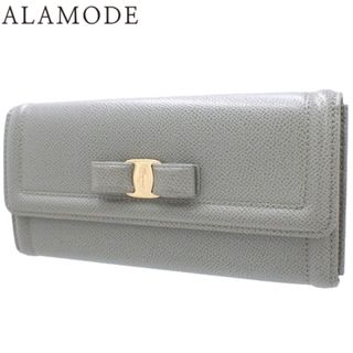 サルヴァトーレフェラガモ(Salvatore Ferragamo)のSalvatore Ferragamo(サルヴァトーレ フェラガモ) ヴァラ・リボン 二つ折り長財布 長財布 2つ折り ロングウォレット 小物 カーフ PALE GREY グレー灰 ゴールド金具 22D154 レディース 40101693121【中古】【アラモード】(財布)