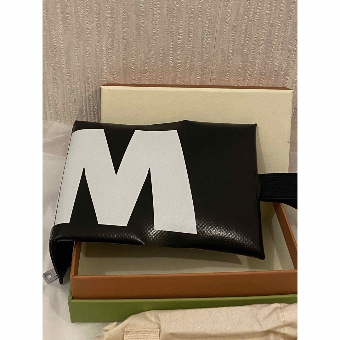 Marni(マルニ)のマルニMARNI PVC origami 二つ折り財布　ミニ財布　ブラック　黒 レディースのファッション小物(財布)の商品写真