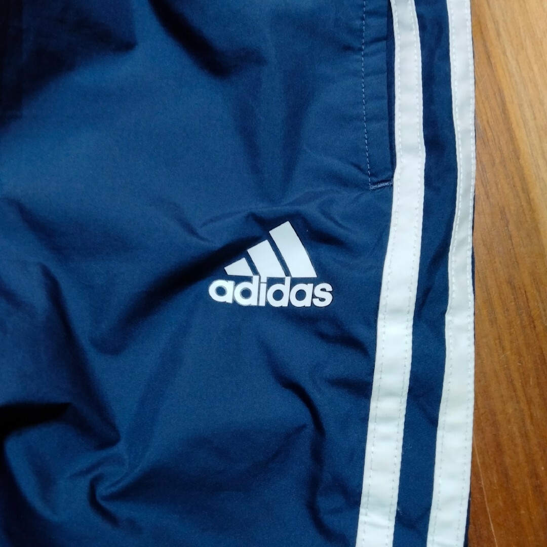 adidas(アディダス)のアディダス　ズボン　140 キッズ/ベビー/マタニティのキッズ服男の子用(90cm~)(パンツ/スパッツ)の商品写真