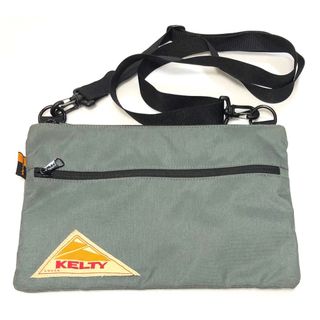 ケルティ(KELTY)のKELTY ケルティ ショルダーバッグ 2401126 サコッシュ グレー ロゴ(ショルダーバッグ)