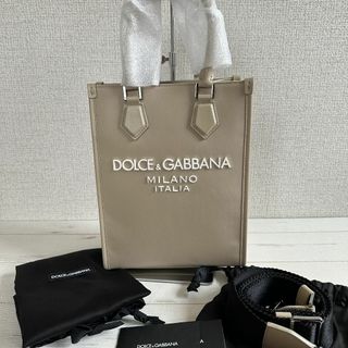 ドルチェアンドガッバーナ(DOLCE&GABBANA)の【新品・未使用】DOLCE&GABBANA ロゴ ナイロンバッグ　ベージュ(ハンドバッグ)