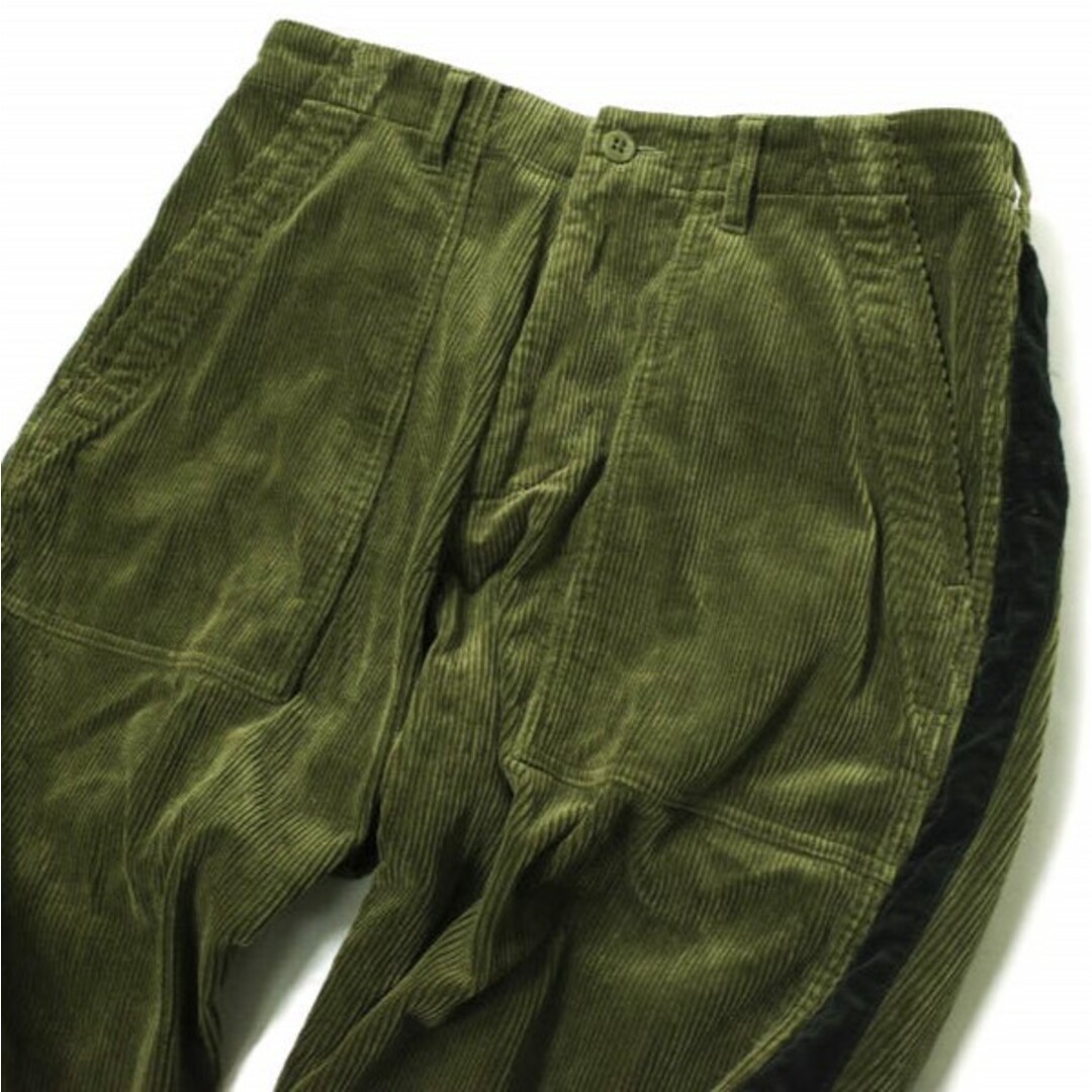 J.Crew(ジェイクルー)のJ.CREW x BEAMS PLUS ジェイクルー ビームスプラス 22AW 別注 ミリタリートラウザーズ 38-24-0036-791 M OLIVE コーデュロイ パンツ サイドライン ボトムス【中古】【J.CREW × BEAMS PLUS】 メンズのパンツ(その他)の商品写真