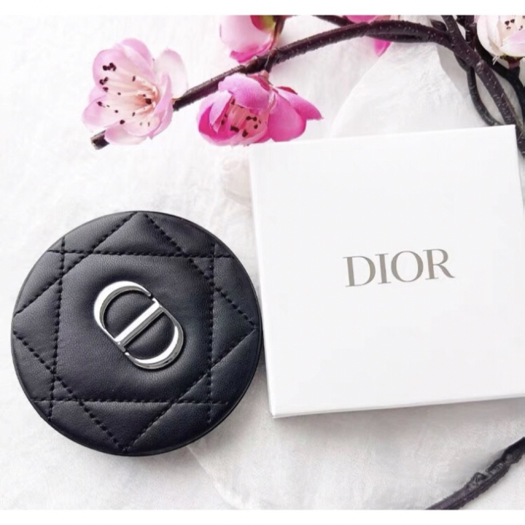 Christian Dior(クリスチャンディオール)の新品　ノベルティ 限定 コンパクトミラー オリジナルブラック箱付き レディースのファッション小物(ミラー)の商品写真