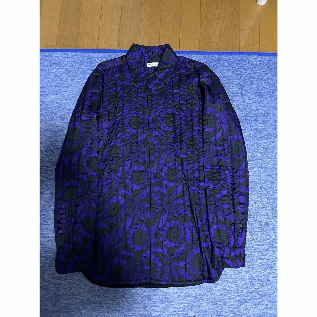 DRIES VAN NOTEN(ドリスヴァンノッテン)のDRIES VAN NOTEN  フラワープリントキルティングシャツ メンズのトップス(シャツ)の商品写真