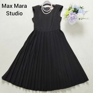 マックスマーラ(Max Mara)の良品マックスマーラステュディオ プリーツワンピース 赤タグ 36 S フォーマル(ロングワンピース/マキシワンピース)