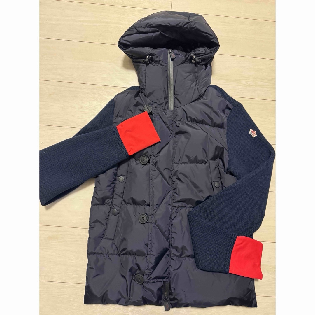 MONCLER(モンクレール)のSALE 未使用　モンクレール　グルノーブル　ダウンジャケット メンズのジャケット/アウター(ダウンジャケット)の商品写真