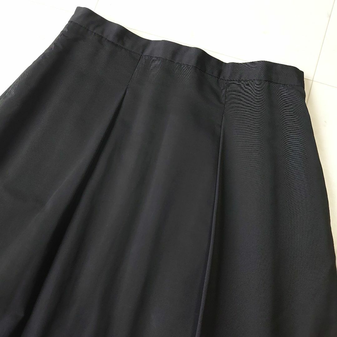 Shinzone(シンゾーン)のShinzone シンゾーン 日本製 ミニスカート 34 黒 ブラック 光沢感 レディースのスカート(ミニスカート)の商品写真