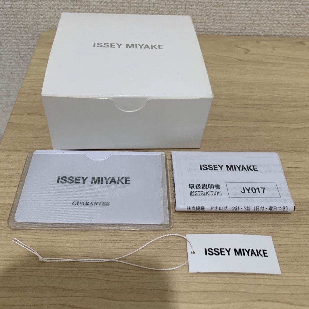 ISSEY MIYAKE(イッセイミヤケ)の専用　イッセイミヤケ　腕時計 レディースのファッション小物(腕時計)の商品写真