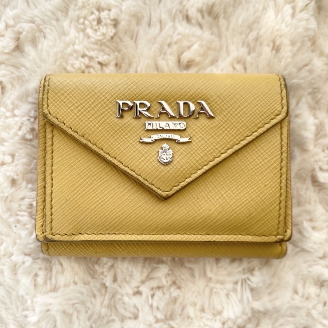 PRADA - PRADA ミニウォレット イエローの通販 by anon's shop｜プラダ