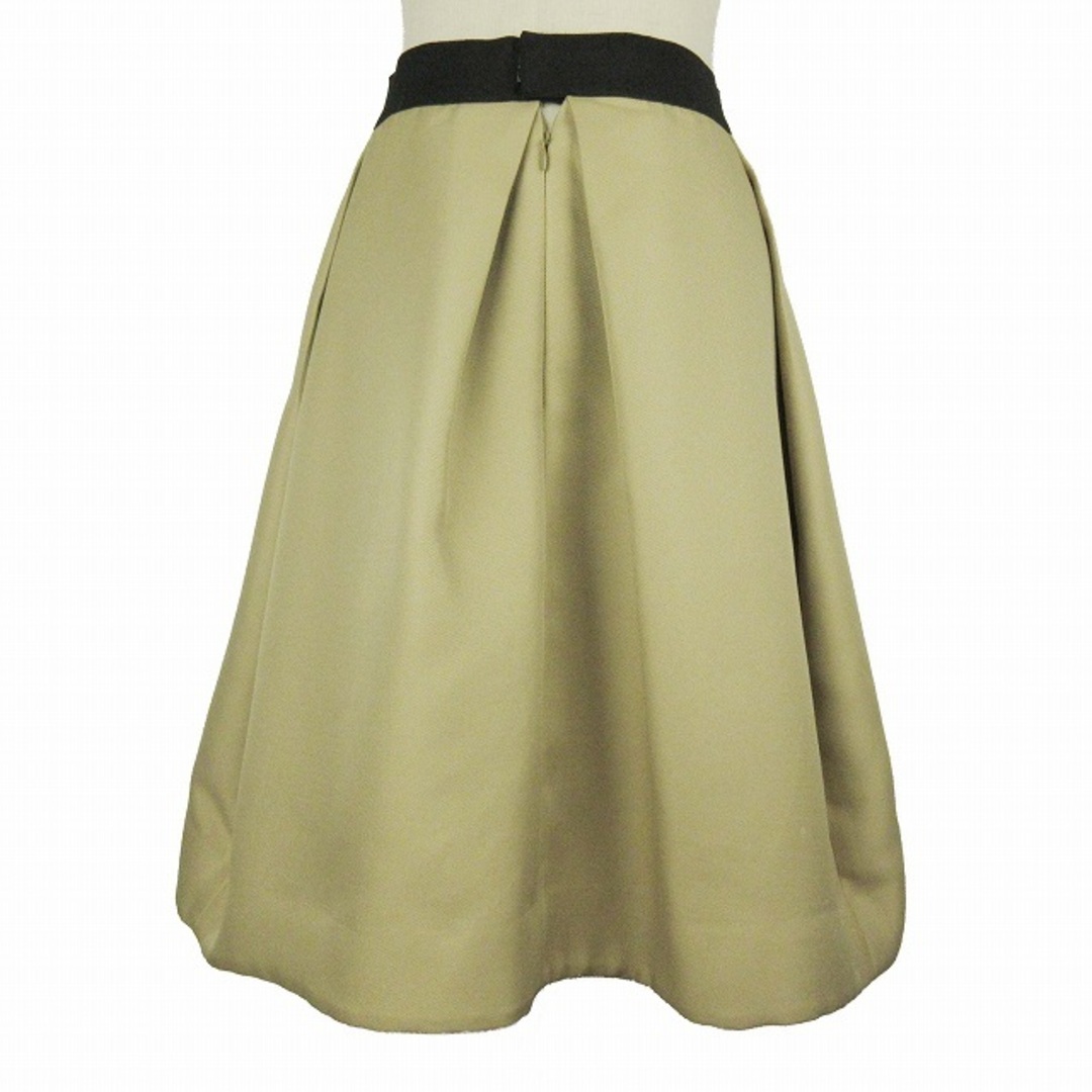 M'S GRACY(エムズグレイシー)のエムズグレイシー M'S GRACY タック フレア スカート ハーフ ひざ丈 レディースのスカート(ひざ丈スカート)の商品写真