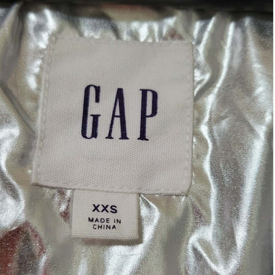 GAP(ギャップ)のGAPダウンジャケット　男女兼用 レディースのジャケット/アウター(ダウンジャケット)の商品写真