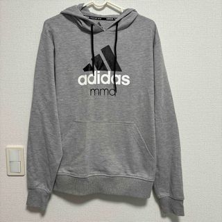 アディダス(adidas)のadidasパーカー(パーカー)